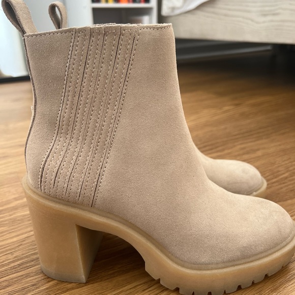 Dolce vita size 7 never worn - Picture 2 of 3